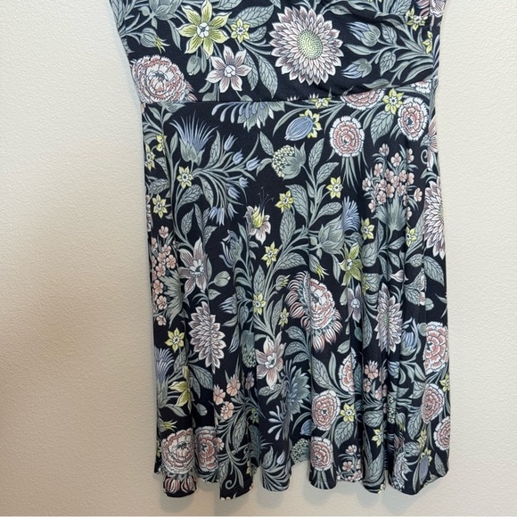 NWT LOFT Navy Floral Mini Dress MP - Picture 6 of 15